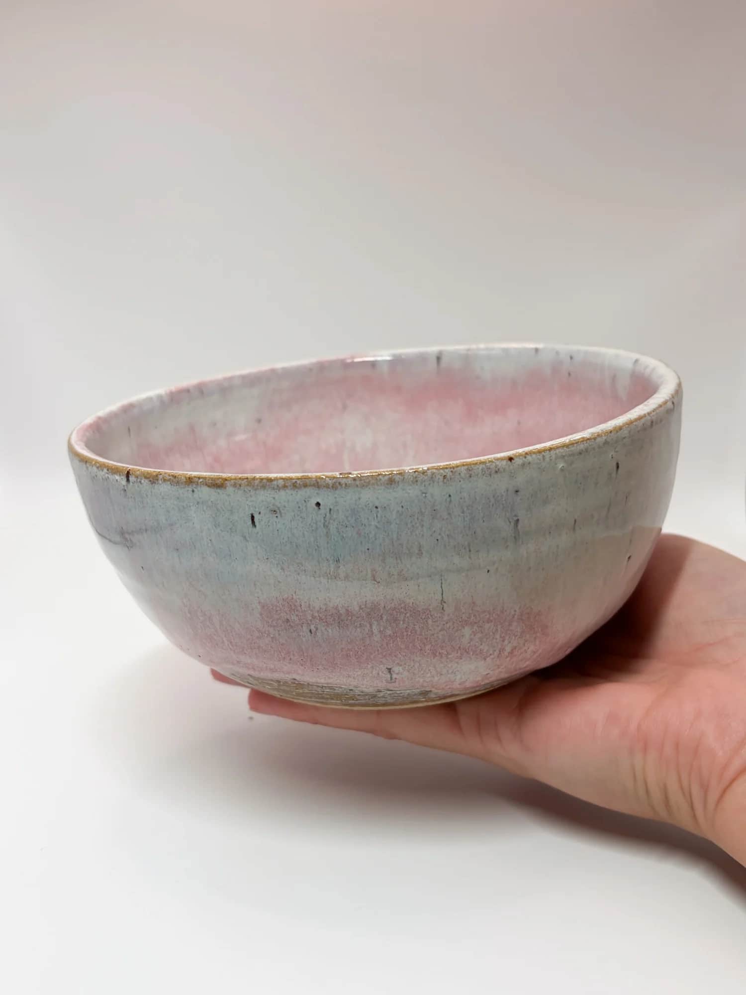 Keramikkbolle, hvit og rosa