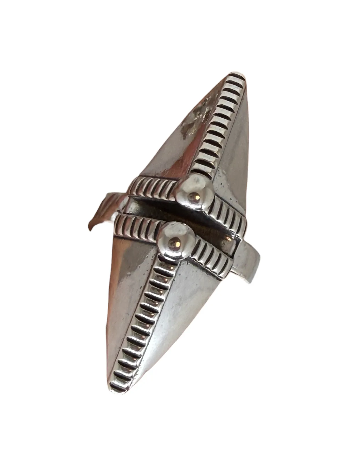 Kvendrakt, ring, KD5