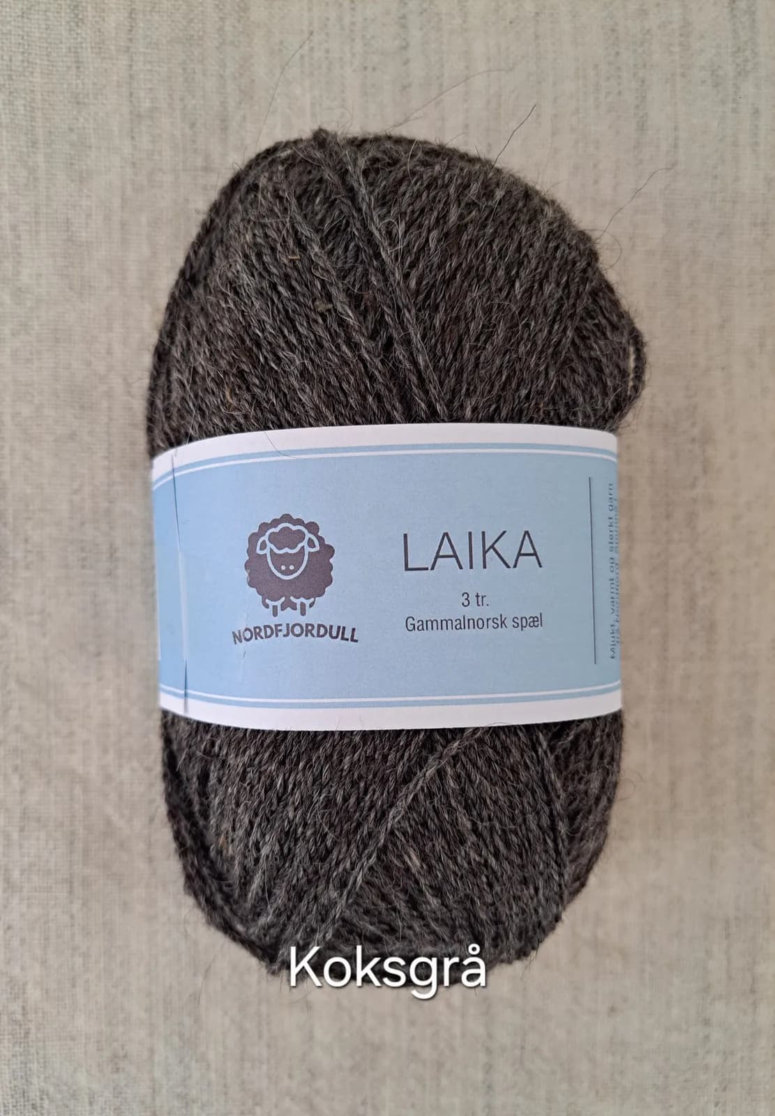 Laika 3 tråds ullgarn.