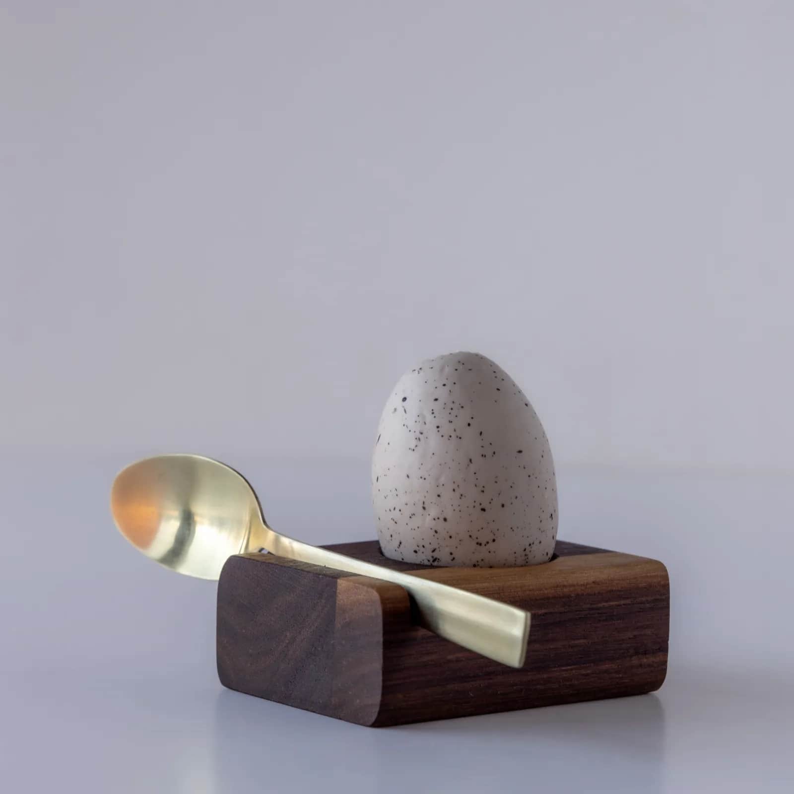 Jan EGGum eggeglass