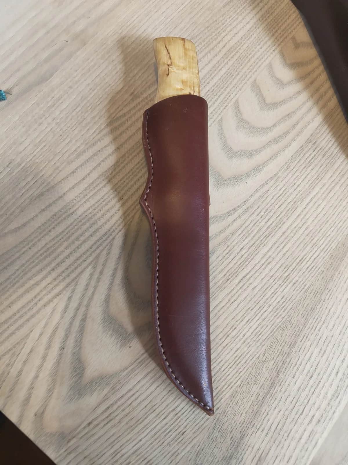 Turkniv med håndtak i masurbjørk