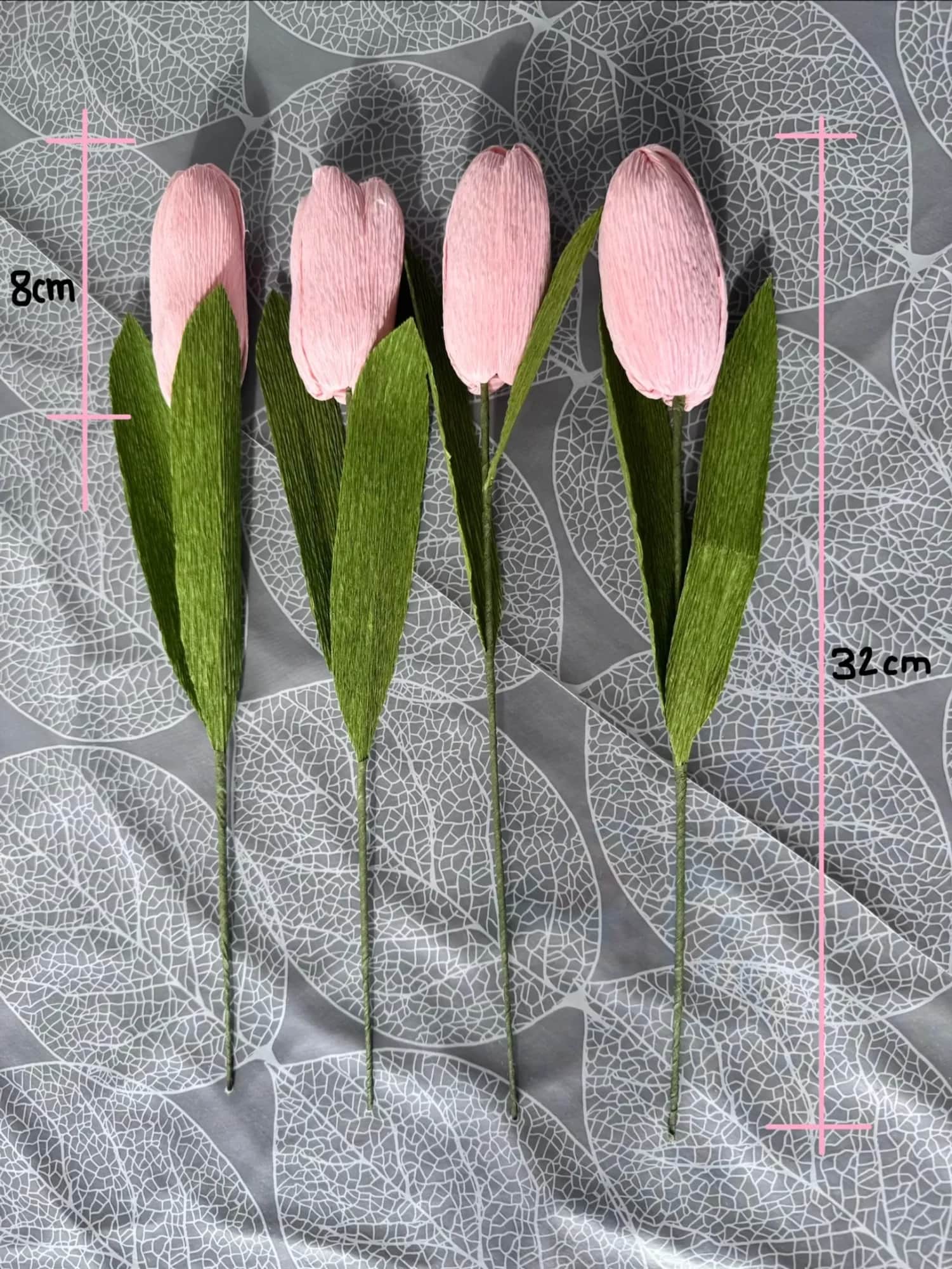 Tulipaner av kreppapir (4stk)