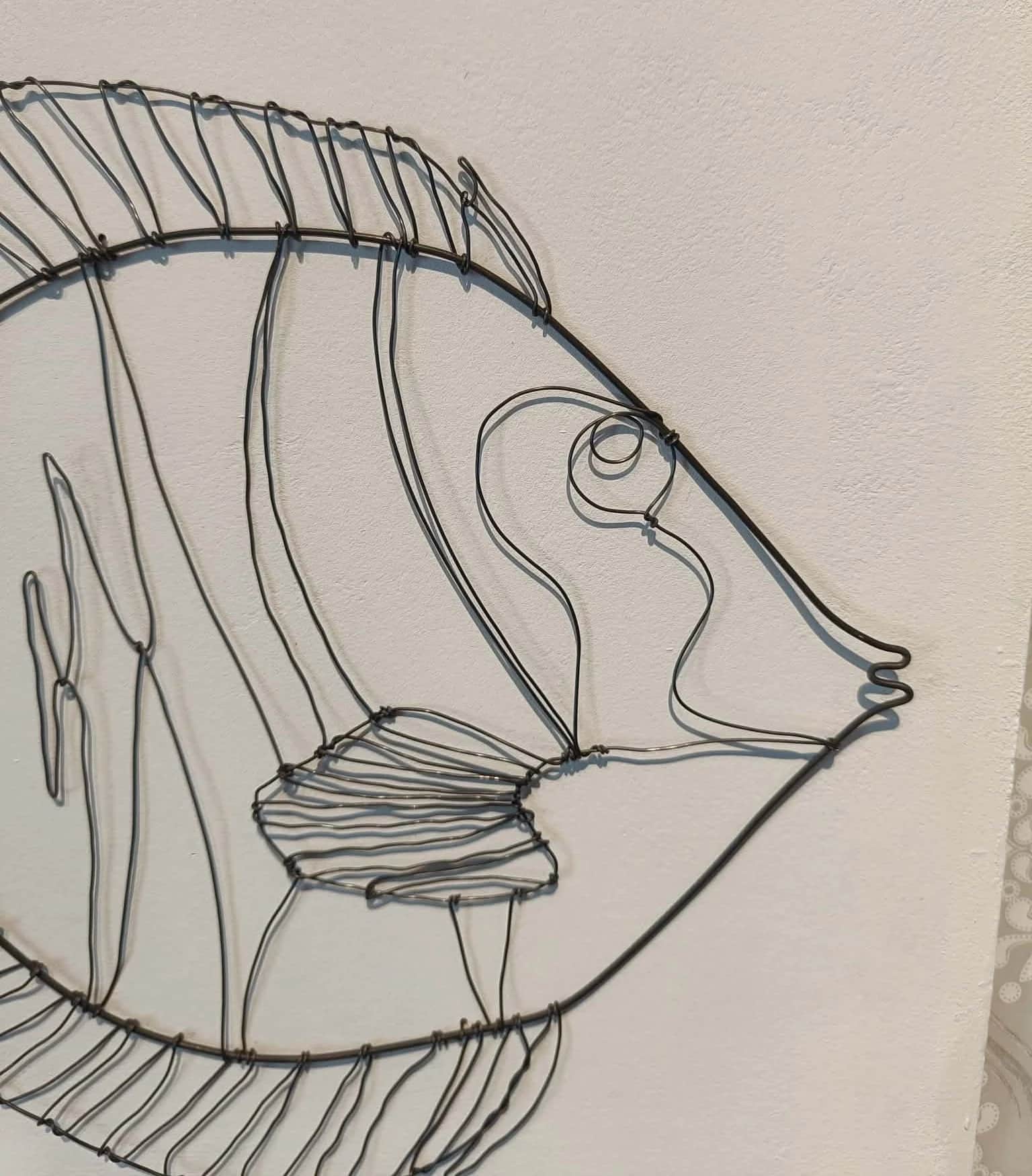 Fisk - veggkunst av ståltråd