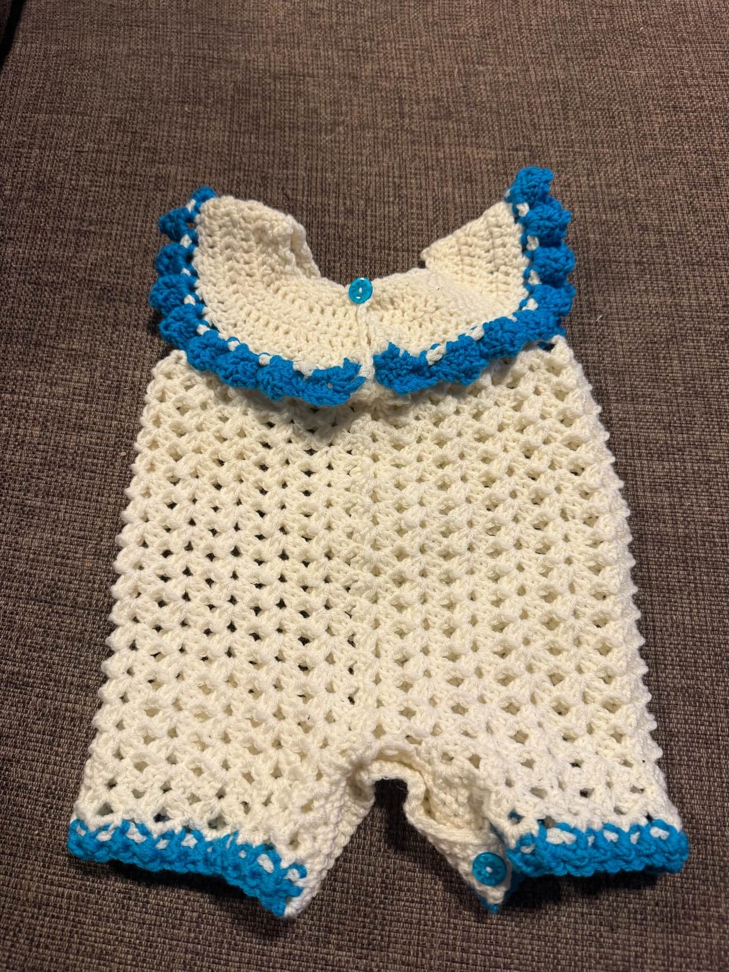 Hekla romper til baby